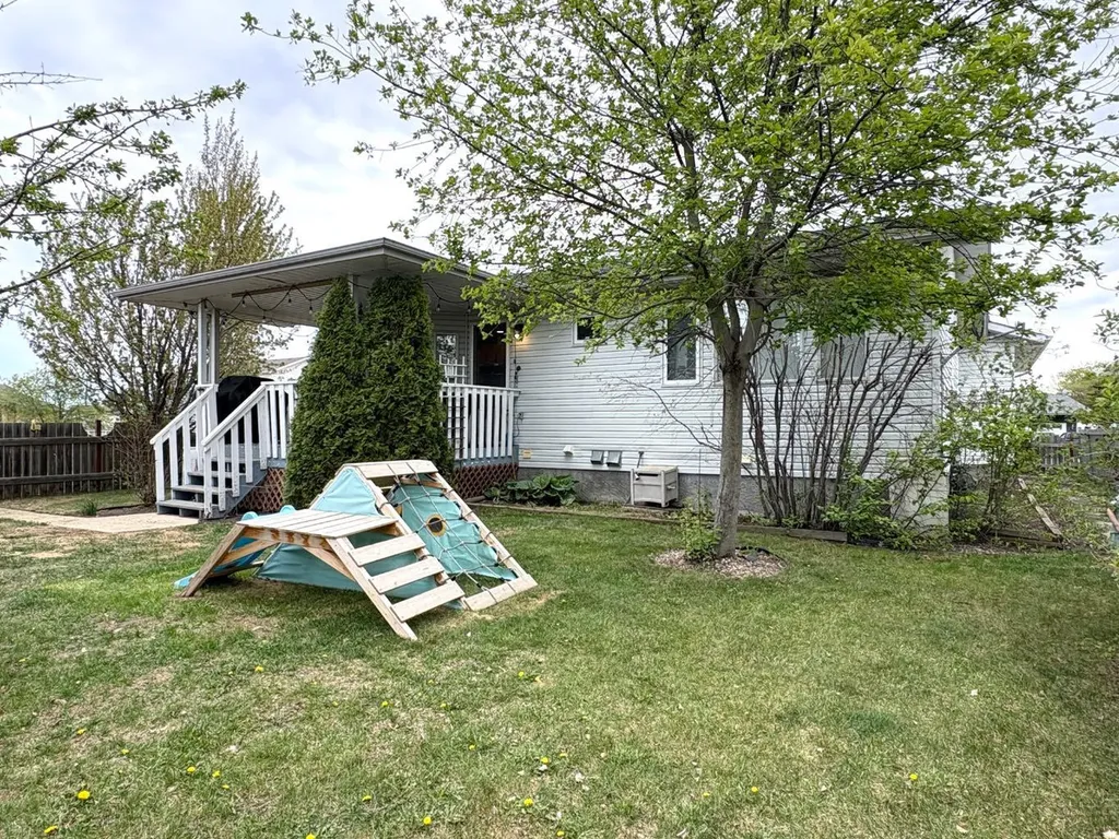 5310 67 Street Camrose AB T4V 4M1