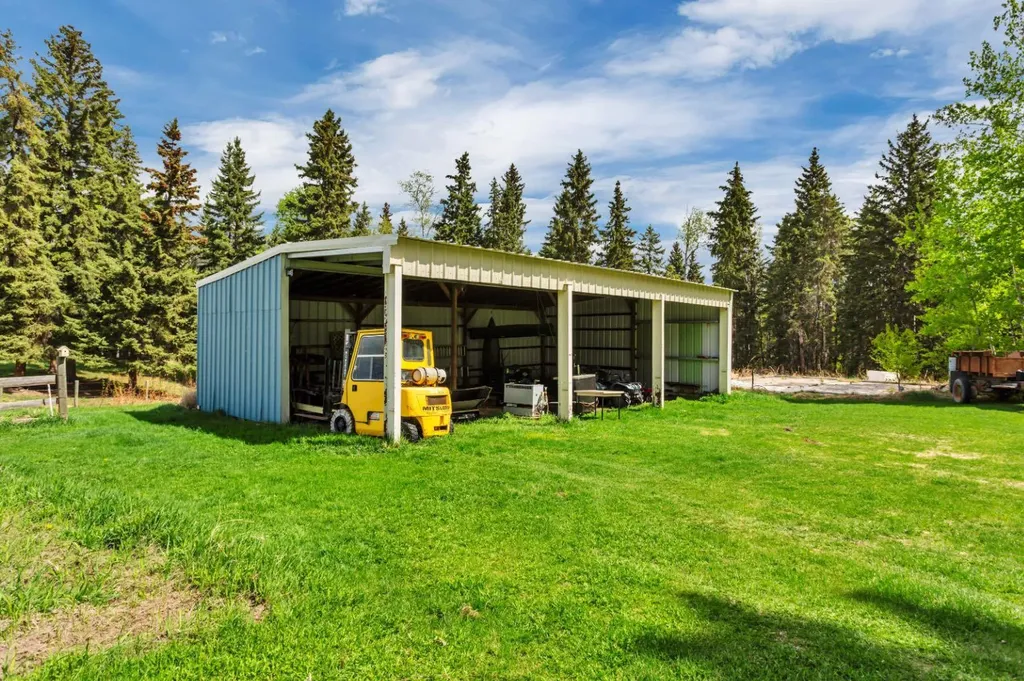 44008 Township Road 41-0 Rural Clearwater County AB T0M 0X0