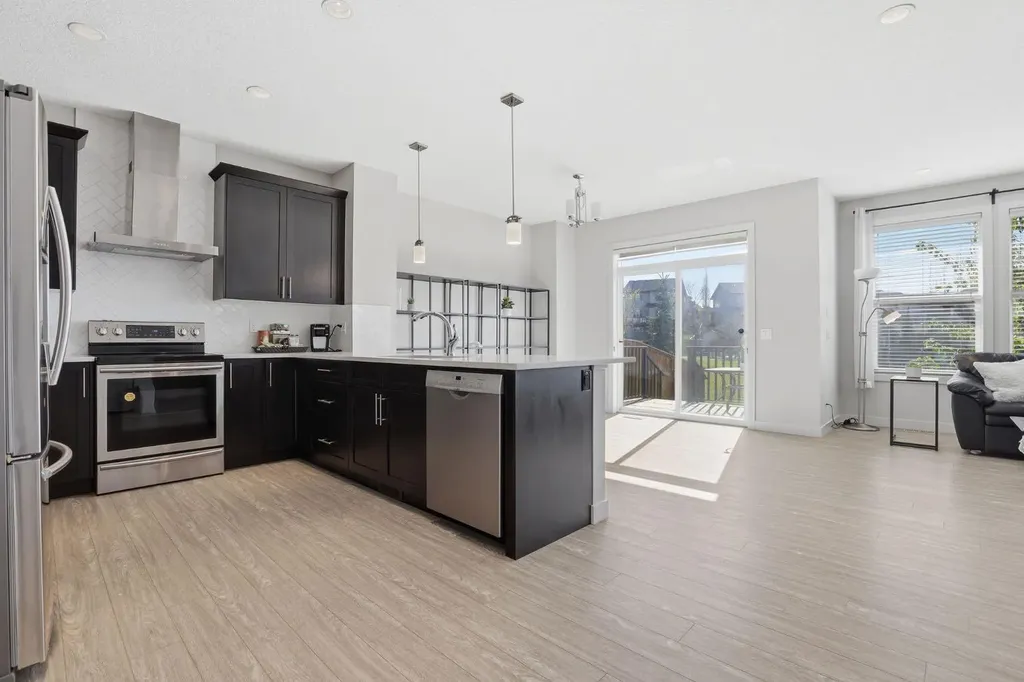 4 Heritage Terrace Cochrane AB T4C 0Y3