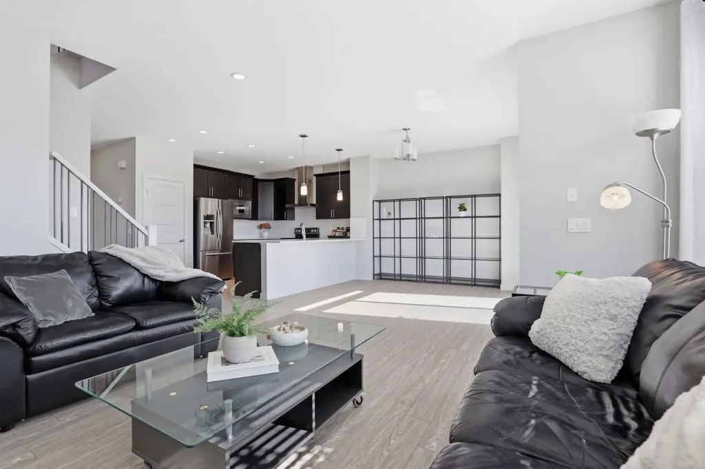 4 Heritage Terrace Cochrane AB T4C 0Y3
