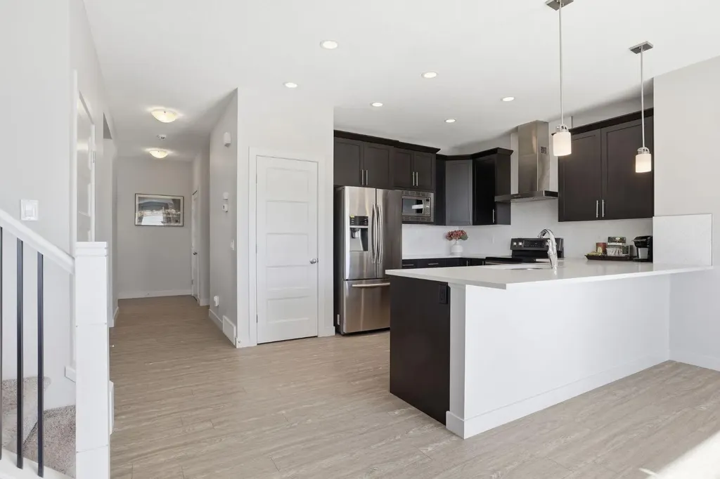 4 Heritage Terrace Cochrane AB T4C 0Y3