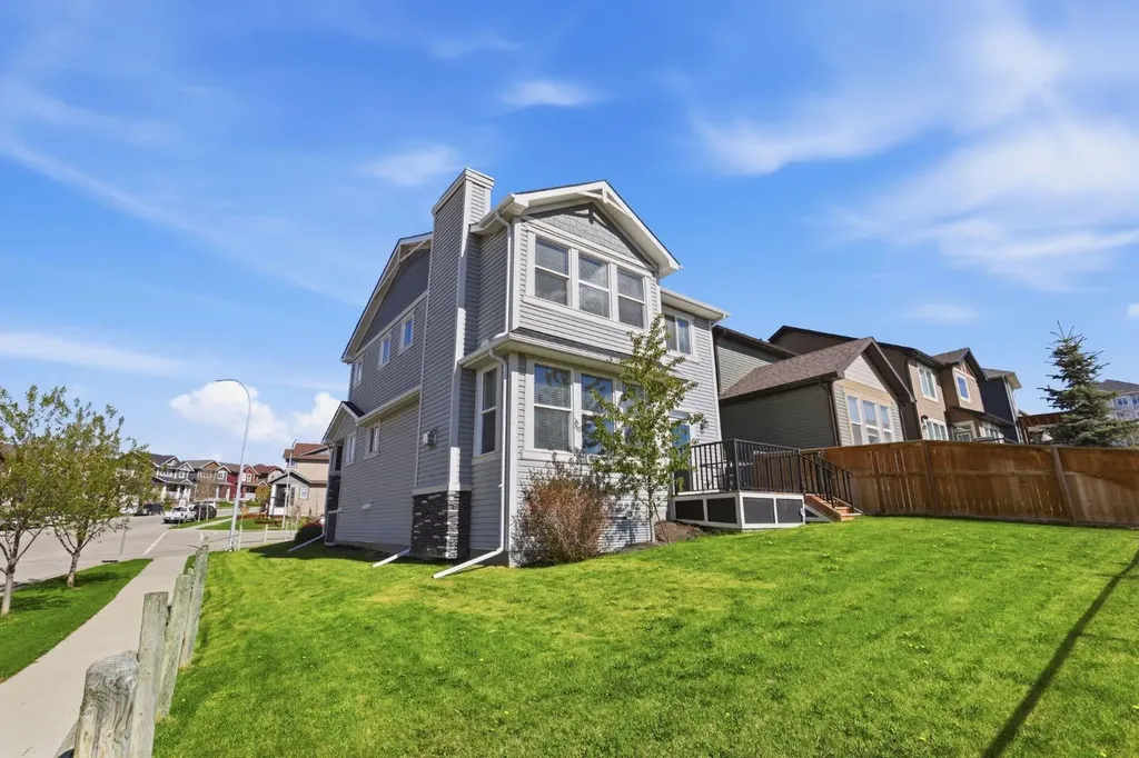 4 Heritage Terrace Cochrane AB T4C 0Y3