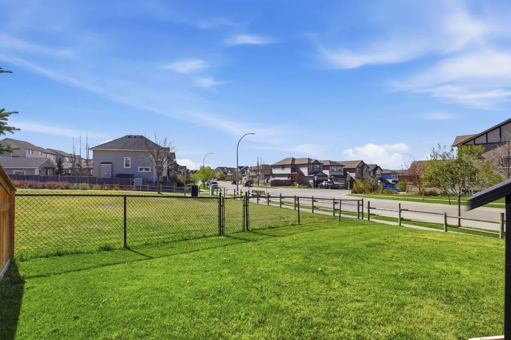 4 Heritage Terrace Cochrane AB T4C 0Y3