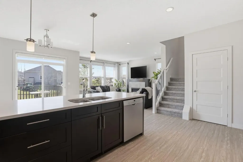 4 Heritage Terrace Cochrane AB T4C 0Y3