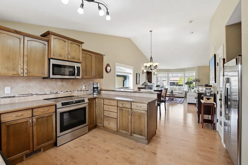 114 Stephenson Crescent Red Deer AB T4R 0L6