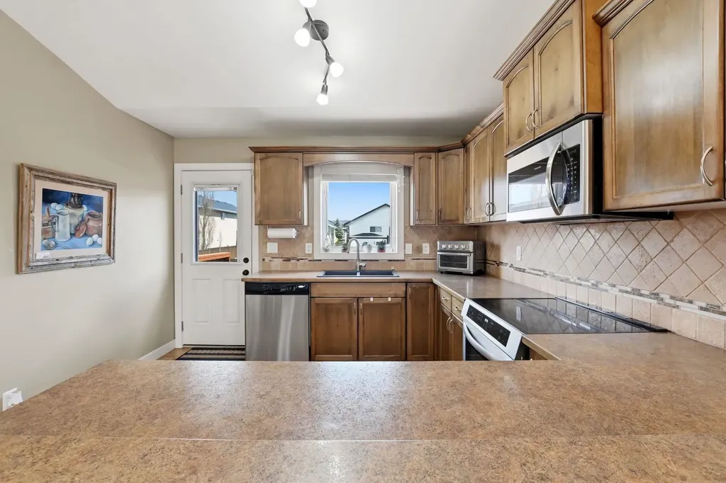 114 Stephenson Crescent Red Deer AB T4R 0L6