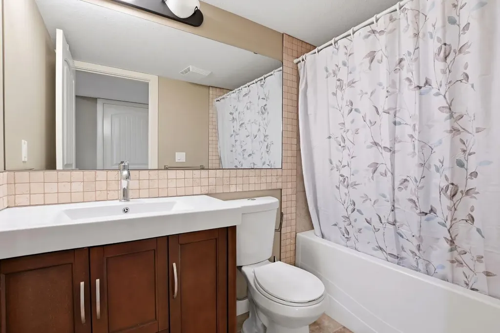114 Stephenson Crescent Red Deer AB T4R 0L6