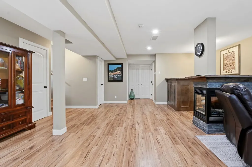 114 Stephenson Crescent Red Deer AB T4R 0L6