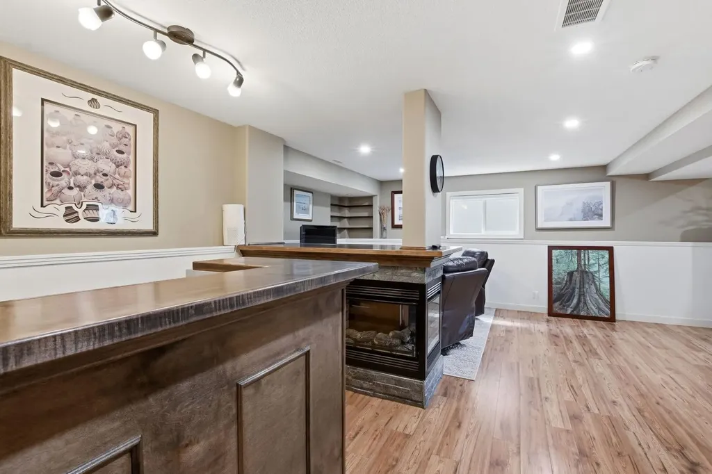114 Stephenson Crescent Red Deer AB T4R 0L6