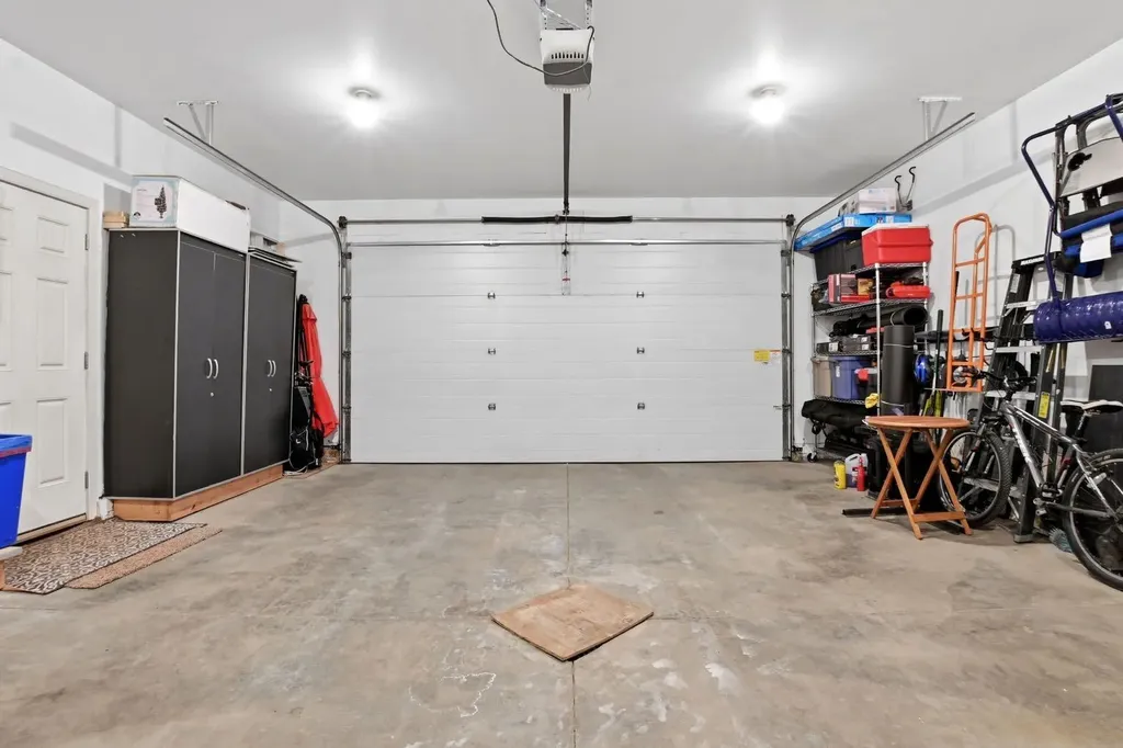 114 Stephenson Crescent Red Deer AB T4R 0L6