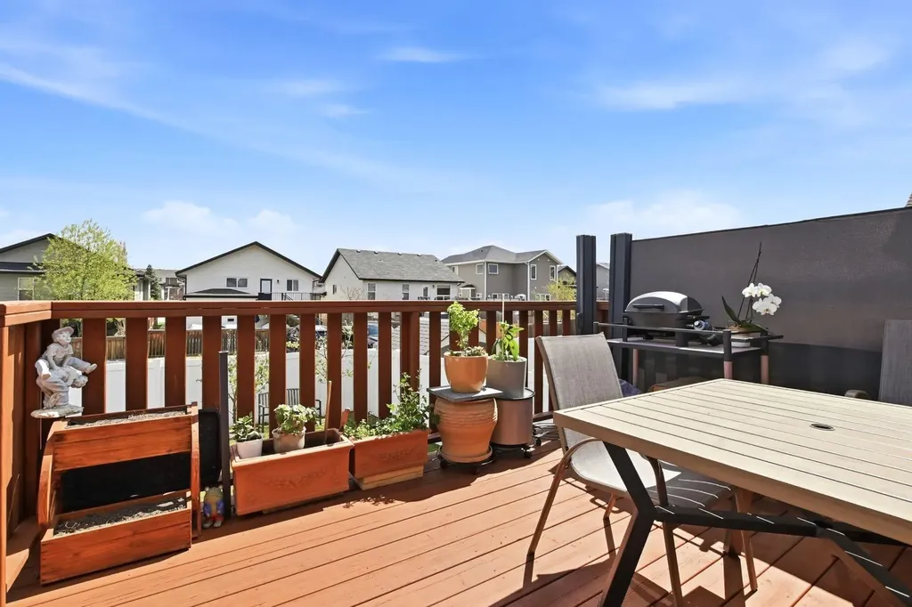 114 Stephenson Crescent Red Deer AB T4R 0L6