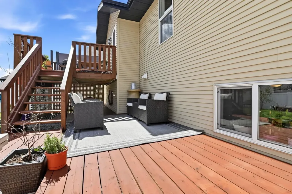 114 Stephenson Crescent Red Deer AB T4R 0L6