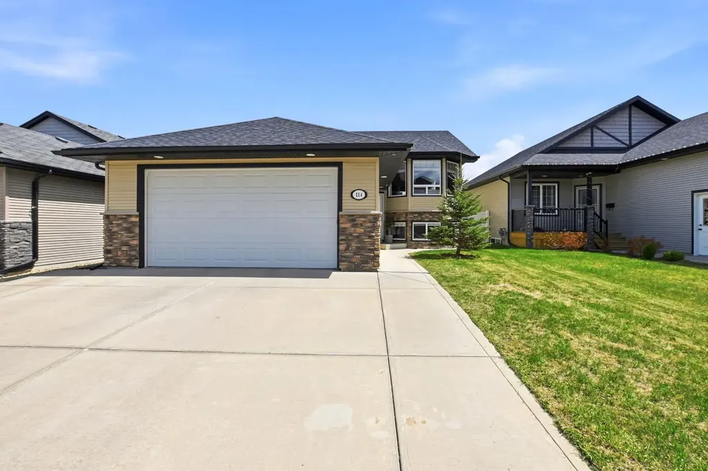 114 Stephenson Crescent Red Deer AB T4R 0L6