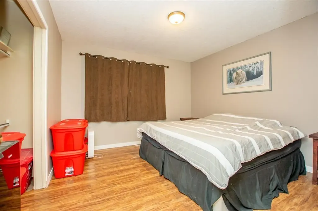 9321 101 Avenue Grande Prairie AB T8W 0W5