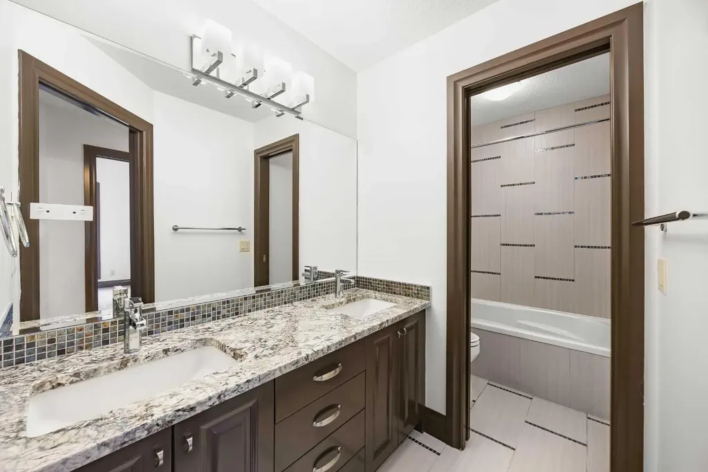 136 Edelweiss Drive NW Calgary AB T3A 3P6
