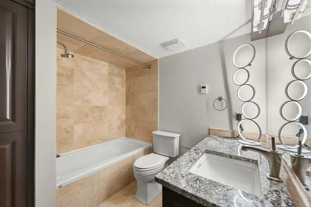 136 Edelweiss Drive NW Calgary AB T3A 3P6