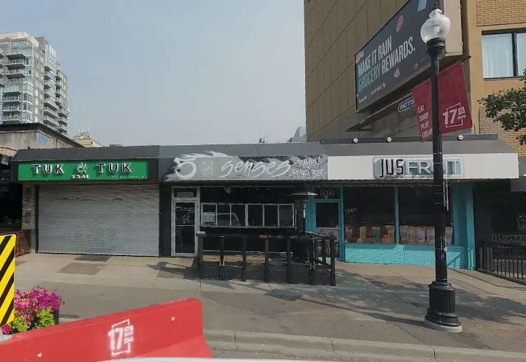 634 17 Avenue SW Calgary AB T2S 0B4