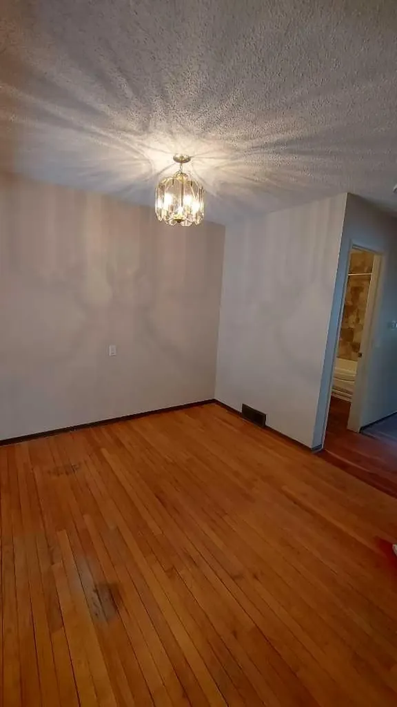 821 Whitemont Drive NE Calgary AB T1Y 3S6