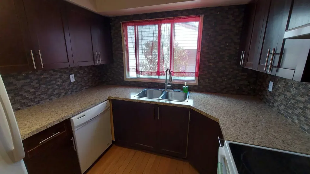 821 Whitemont Drive NE Calgary AB T1Y 3S6