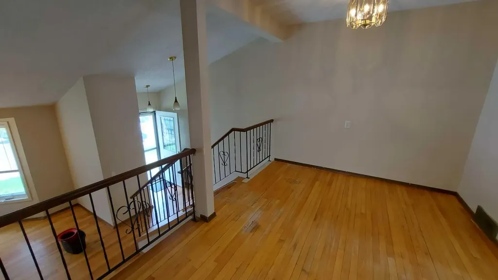 821 Whitemont Drive NE Calgary AB T1Y 3S6