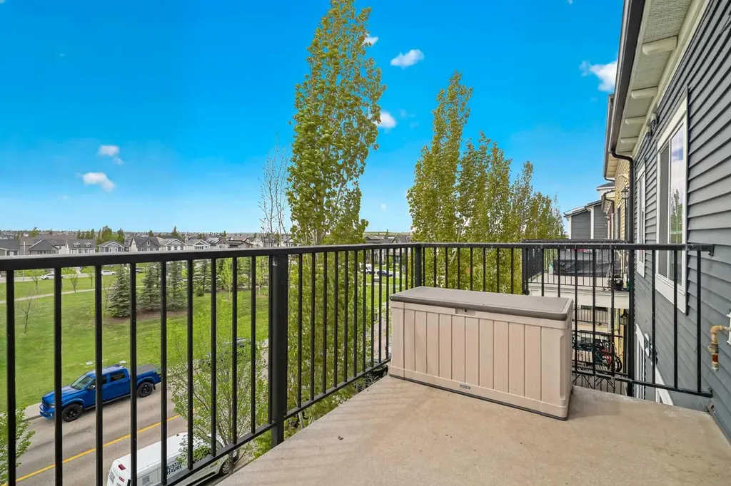 755 Copperpond Boulevard SE Calgary AB T2Z 4R2
