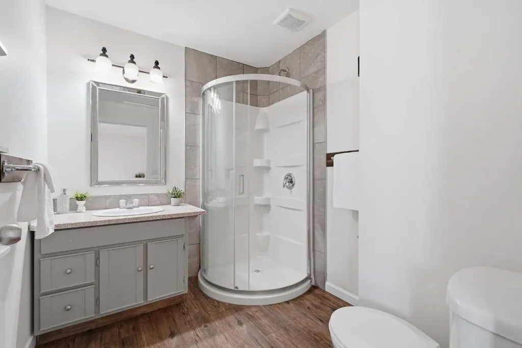 35 Ayers Avenue Red Deer AB T4S 1S5