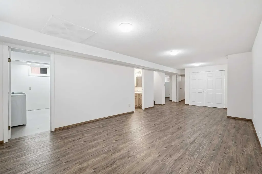 35 Ayers Avenue Red Deer AB T4S 1S5