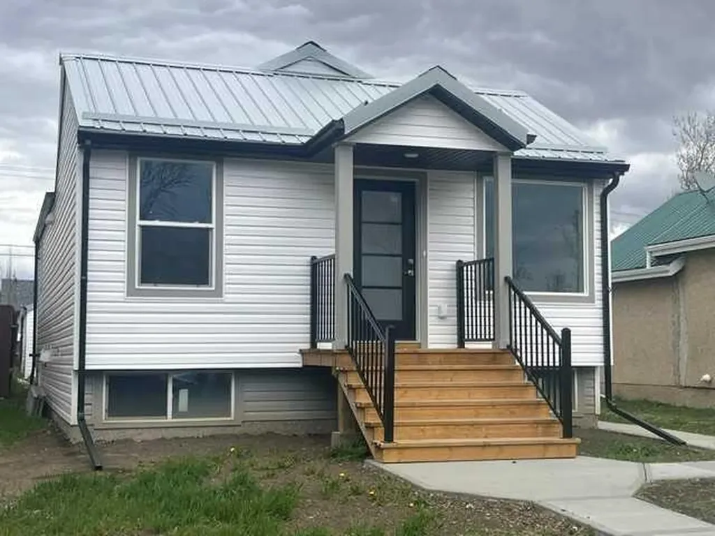 406 Main Street Trochu AB T0M 2C0
