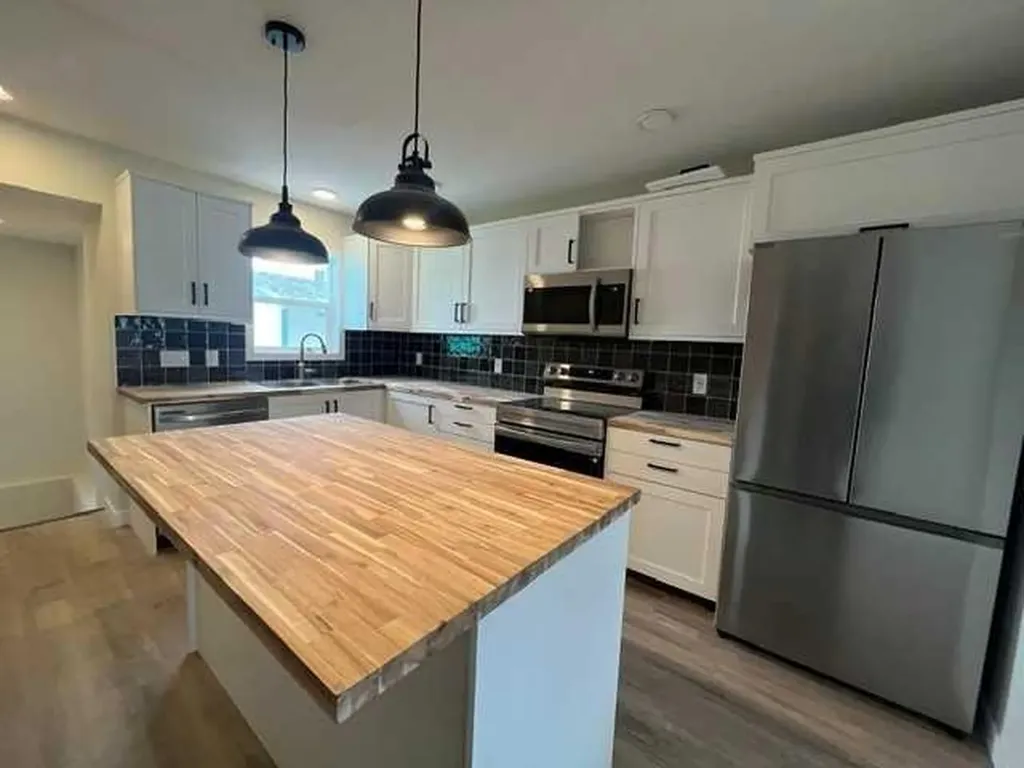 406 Main Street Trochu AB T0M 2C0