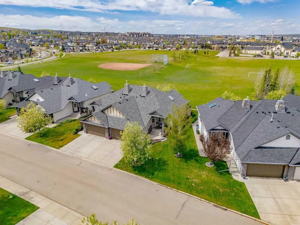 38 Kincora Terrace NW Calgary AB T3R 1M1