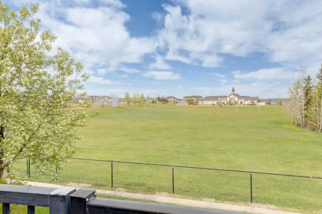 38 Kincora Terrace NW Calgary AB T3R 1M1