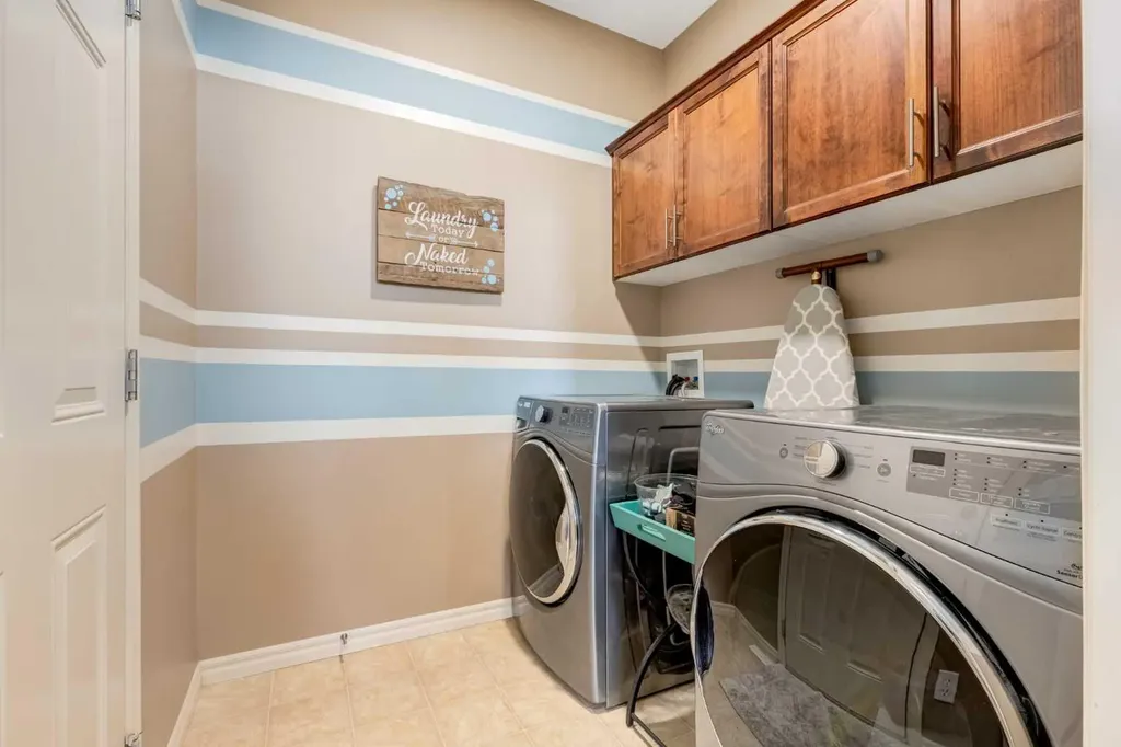 38 Kincora Terrace NW Calgary AB T3R 1M1