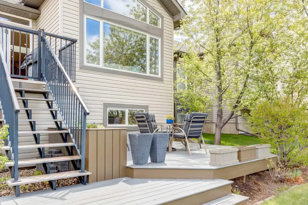 38 Kincora Terrace NW Calgary AB T3R 1M1