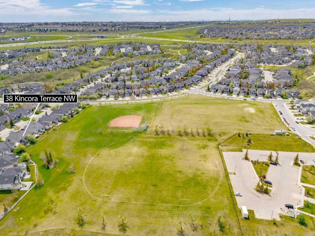 38 Kincora Terrace NW Calgary AB T3R 1M1