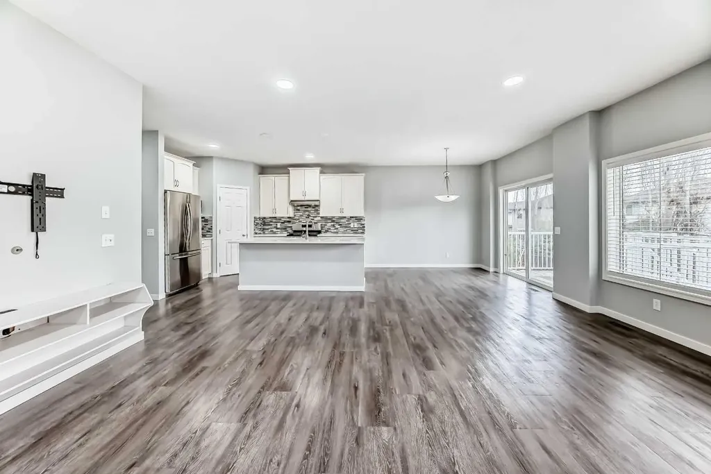 114 Valley Crest Close NW Calgary AB T3B 5W9