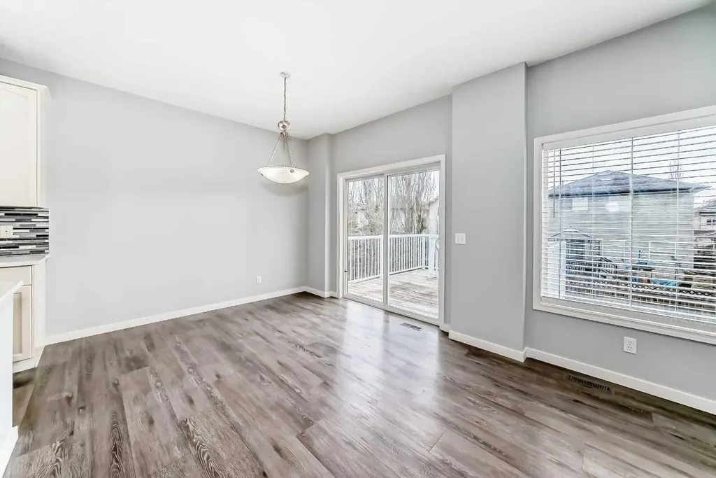 114 Valley Crest Close NW Calgary AB T3B 5W9