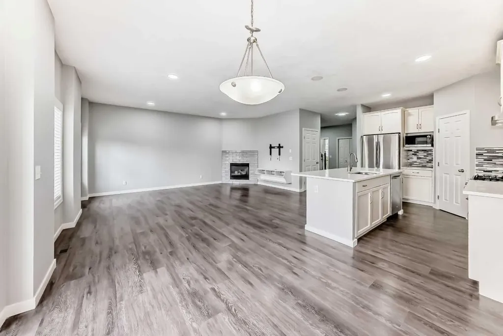 114 Valley Crest Close NW Calgary AB T3B 5W9