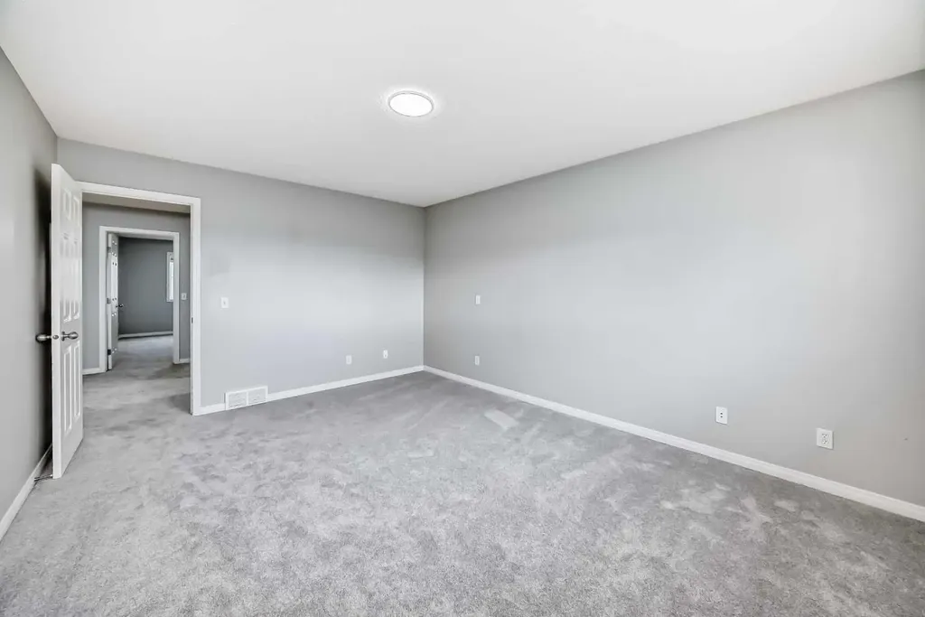 114 Valley Crest Close NW Calgary AB T3B 5W9