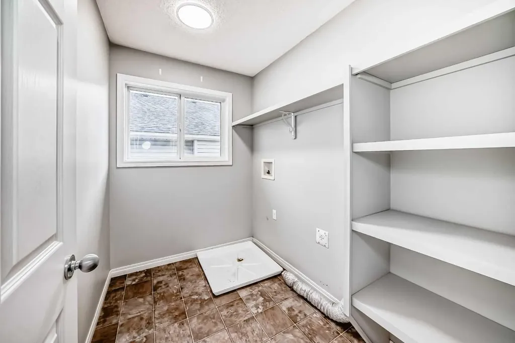 114 Valley Crest Close NW Calgary AB T3B 5W9
