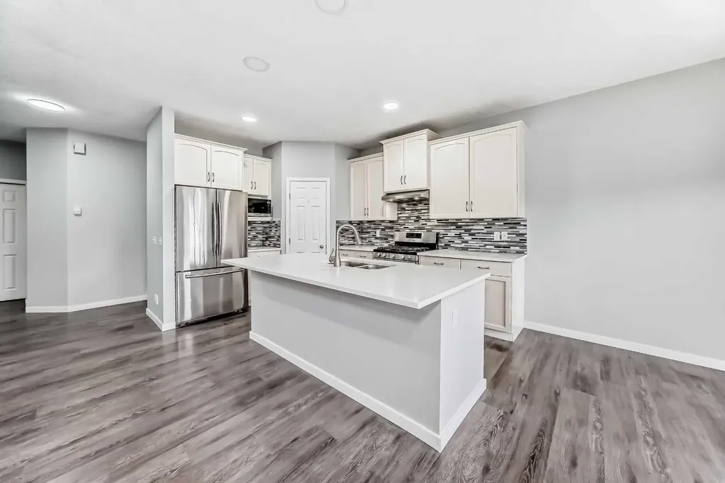 114 Valley Crest Close NW Calgary AB T3B 5W9