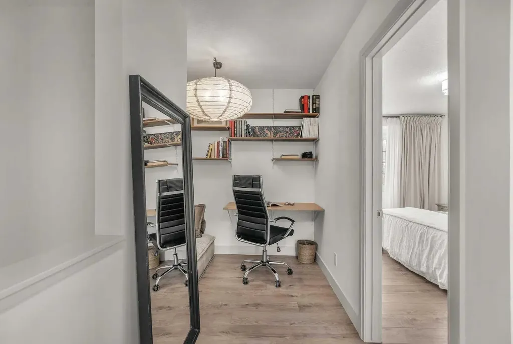 5465 Patina Drive SW Calgary AB T3H 3J8