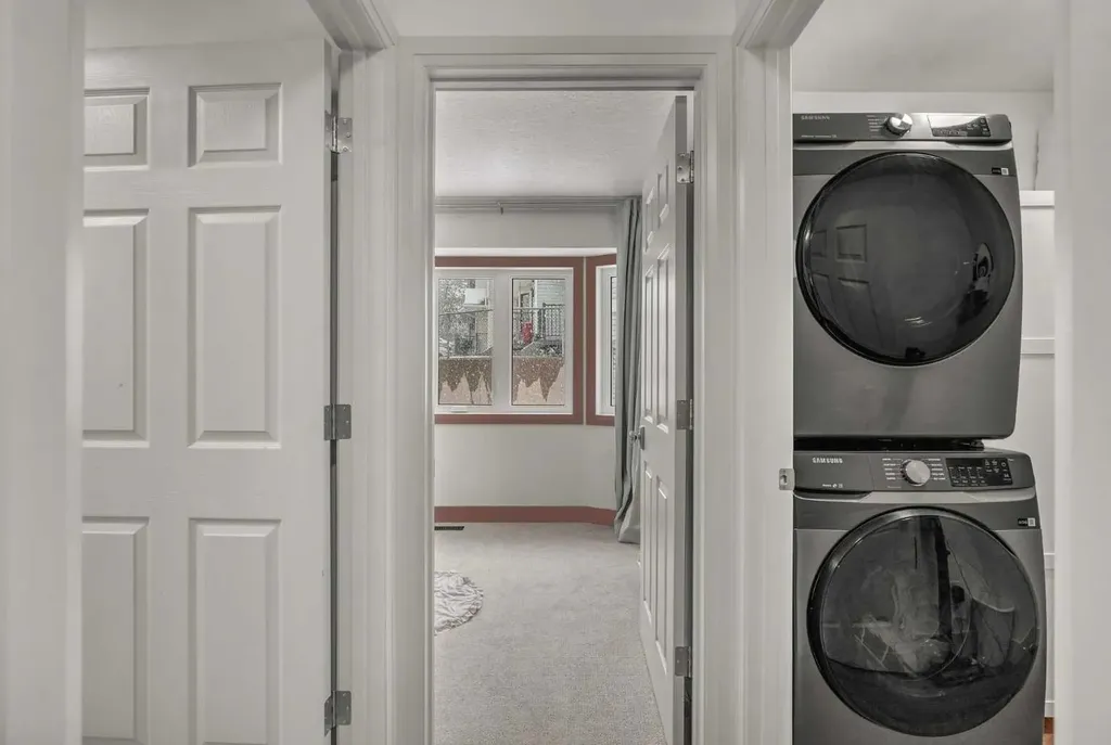 5465 Patina Drive SW Calgary AB T3H 3J8