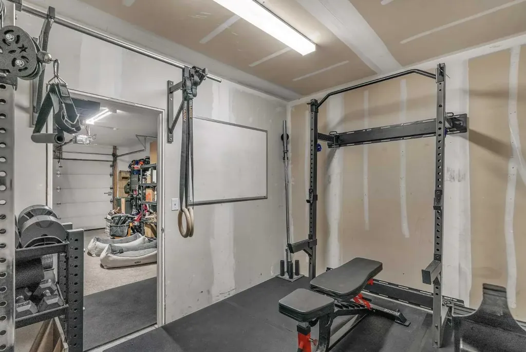 5465 Patina Drive SW Calgary AB T3H 3J8