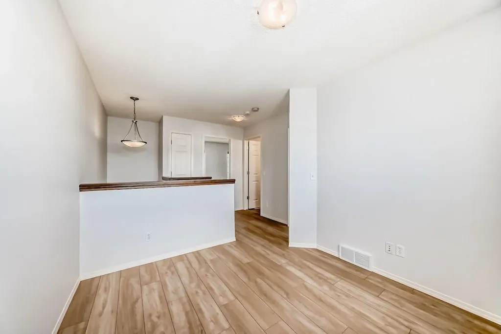 137 Eversyde Boulevard SW Calgary AB T2Y 0B3
