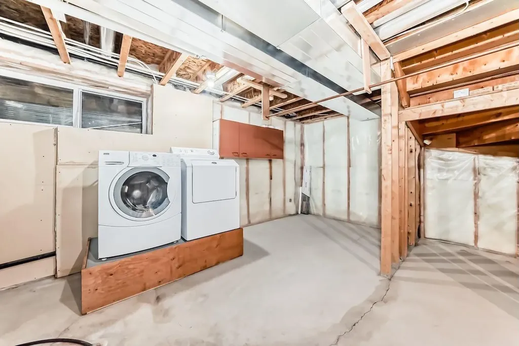 137 Eversyde Boulevard SW Calgary AB T2Y 0B3