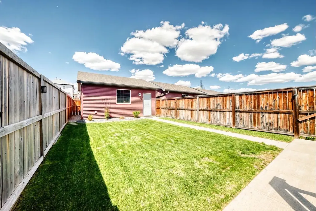 137 Eversyde Boulevard SW Calgary AB T2Y 0B3