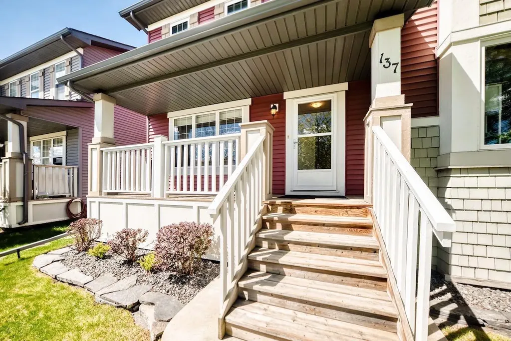 137 Eversyde Boulevard SW Calgary AB T2Y 0B3