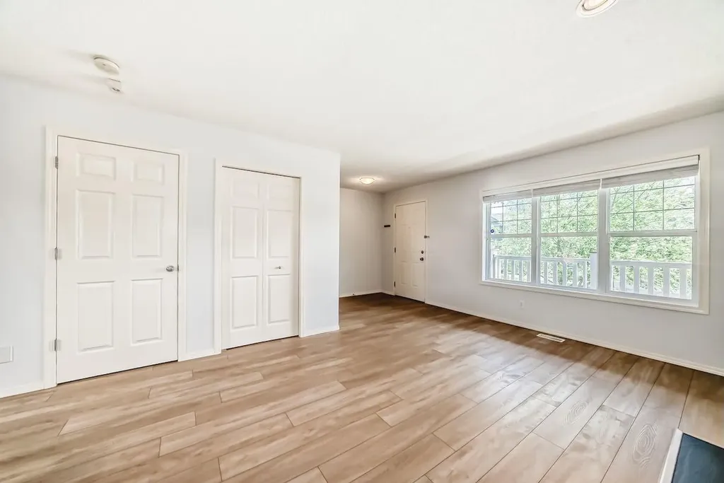 137 Eversyde Boulevard SW Calgary AB T2Y 0B3