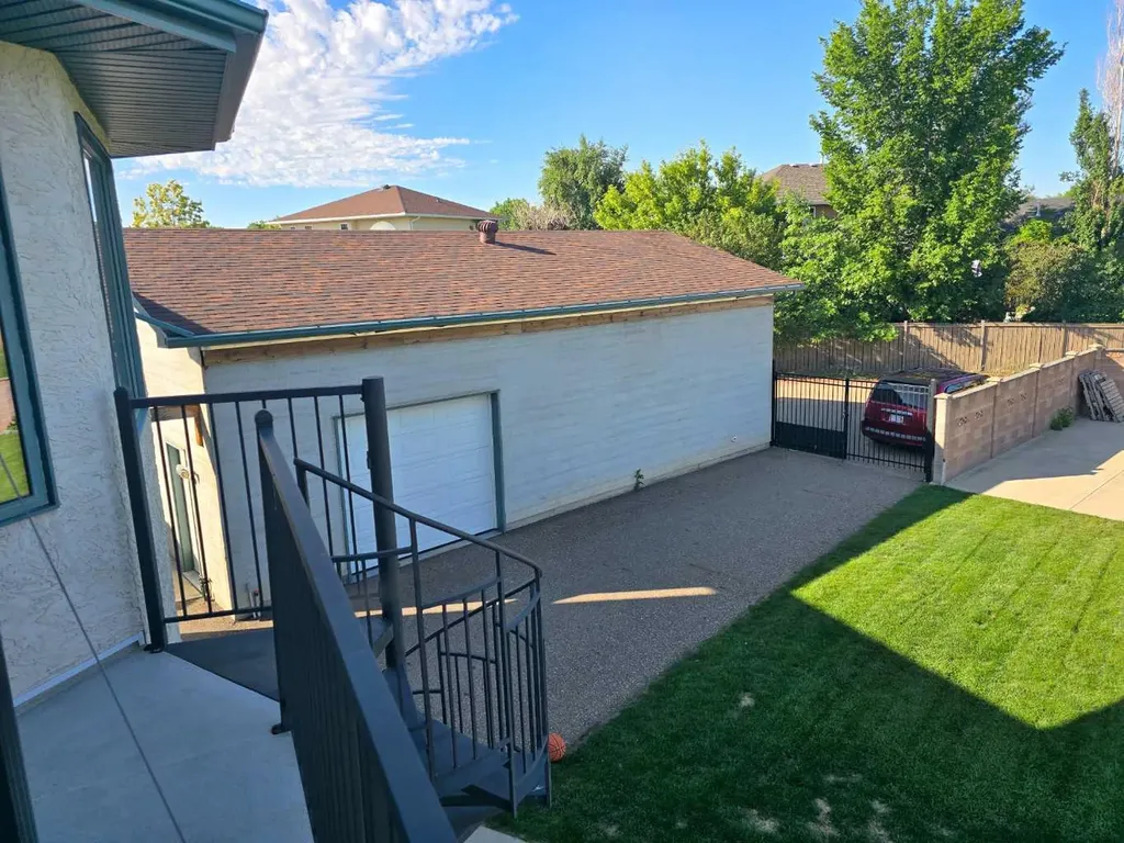 37 Heritage Place NE Medicine Hat AB T1C1X8