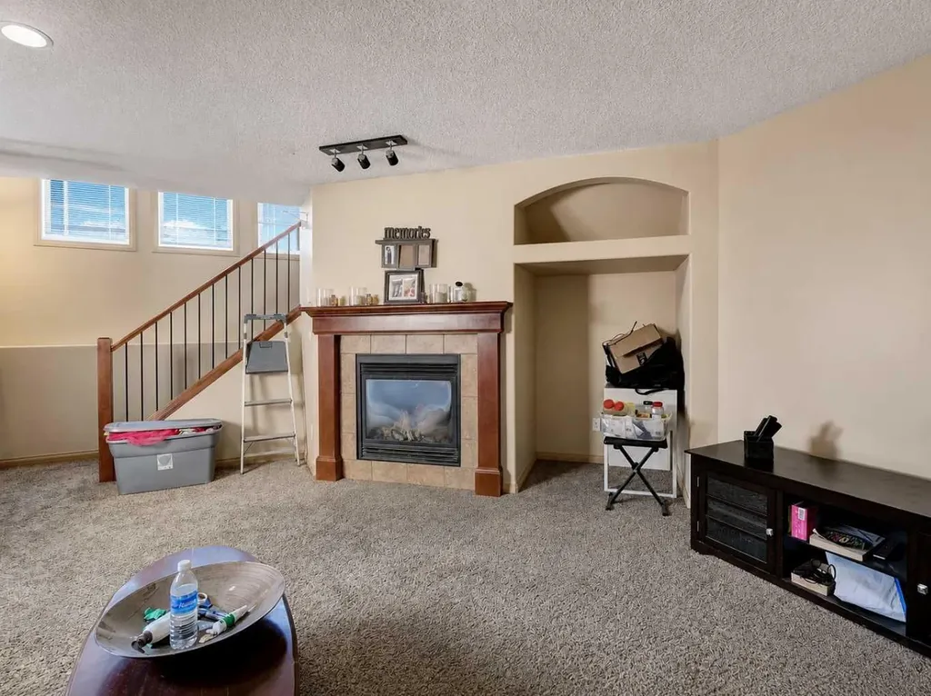 9506 91 Street Grande Prairie AB T8X 1V3